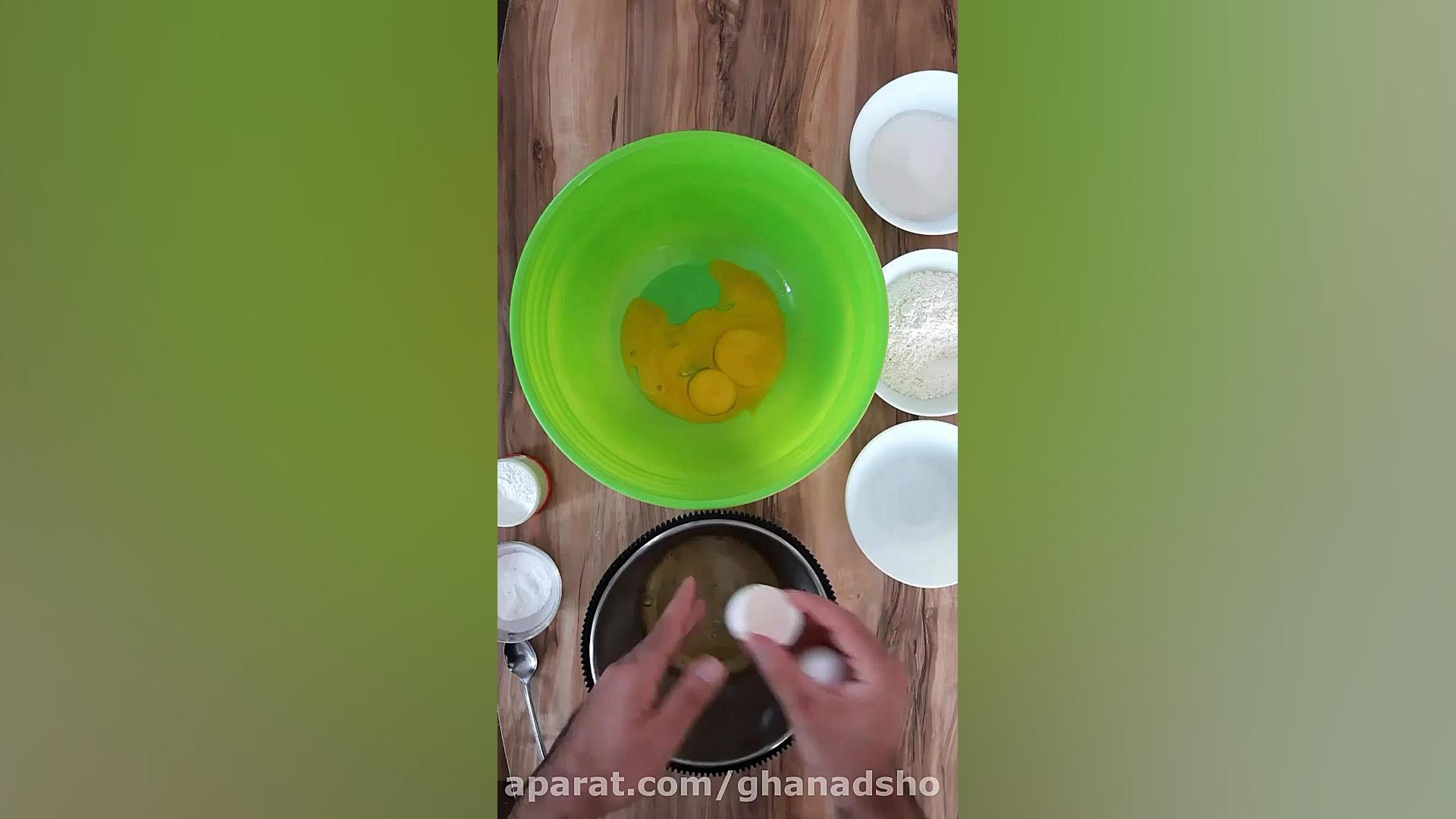 کیک شیفون برای تزیین کیک تولد