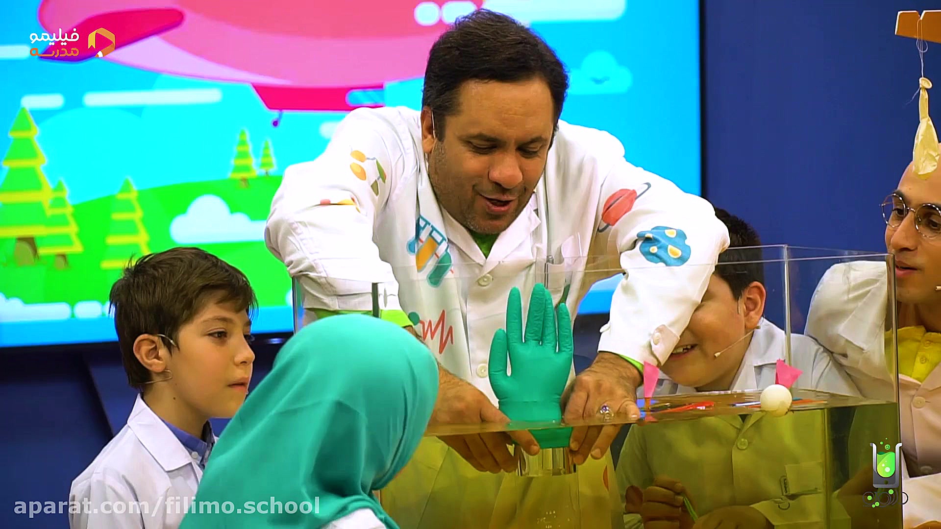 این سرزمین پرهیجانی که می‌بینی...