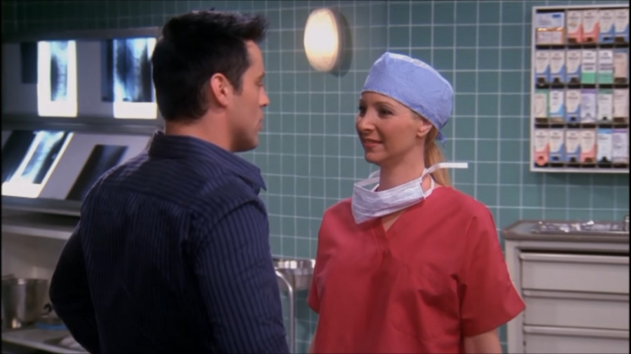 سریال فرندز  فیبی پرستار میشود...