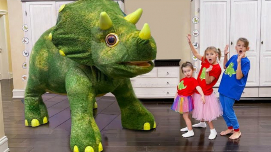 وانیا و مانیا و ترانه دایناسور