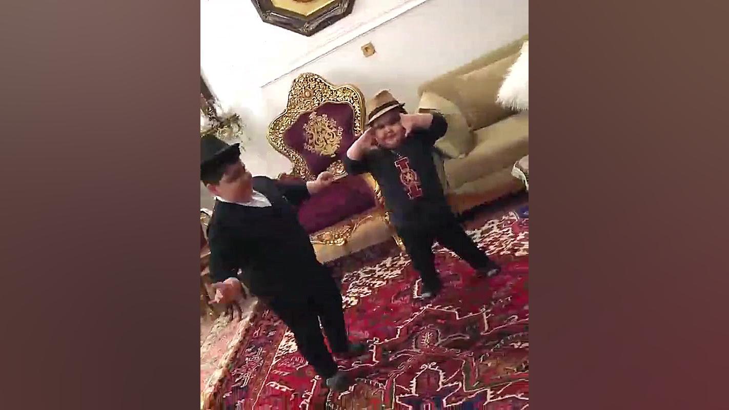 رقصیدن باحال بچه ها در خانه
