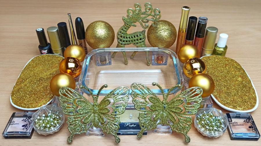 مخلوط لوازم آرایشی در اسلایم ش...