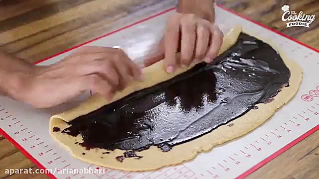 طرزز تهیه کیک ساده با کاور شکل...