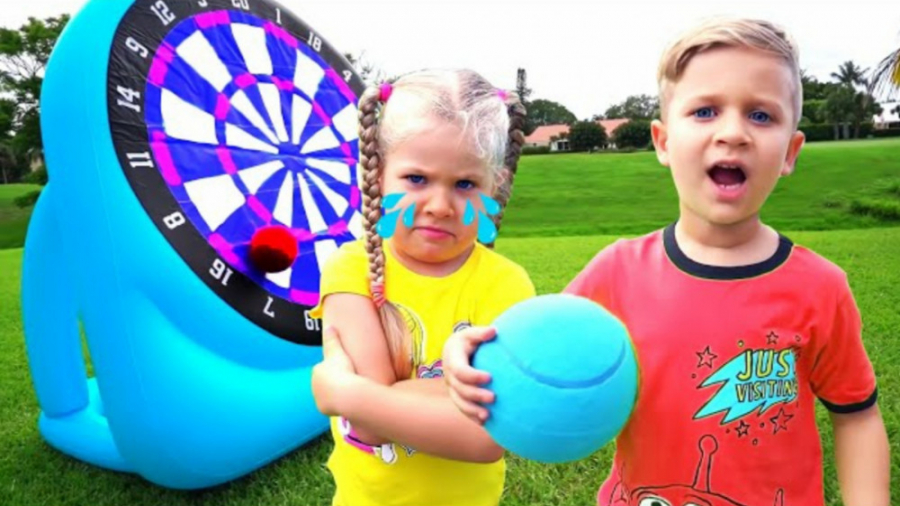 مجموعه بازیهای بیرون از خانه د...