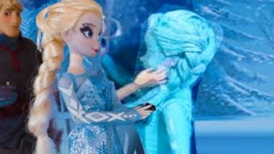 فروزن  نمایش السا و انا فروزن