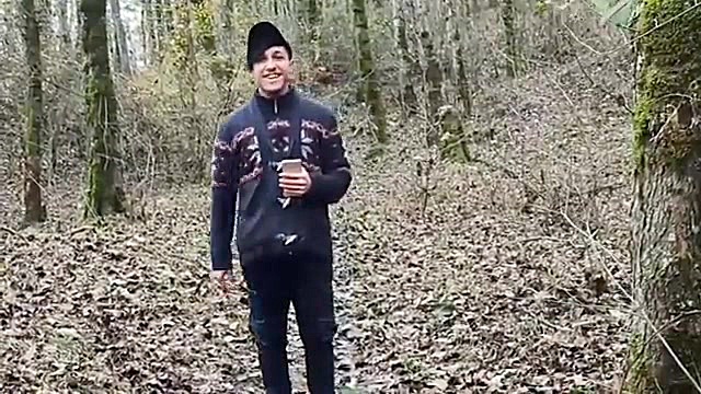 در ببندید و بگویید که من جز از...