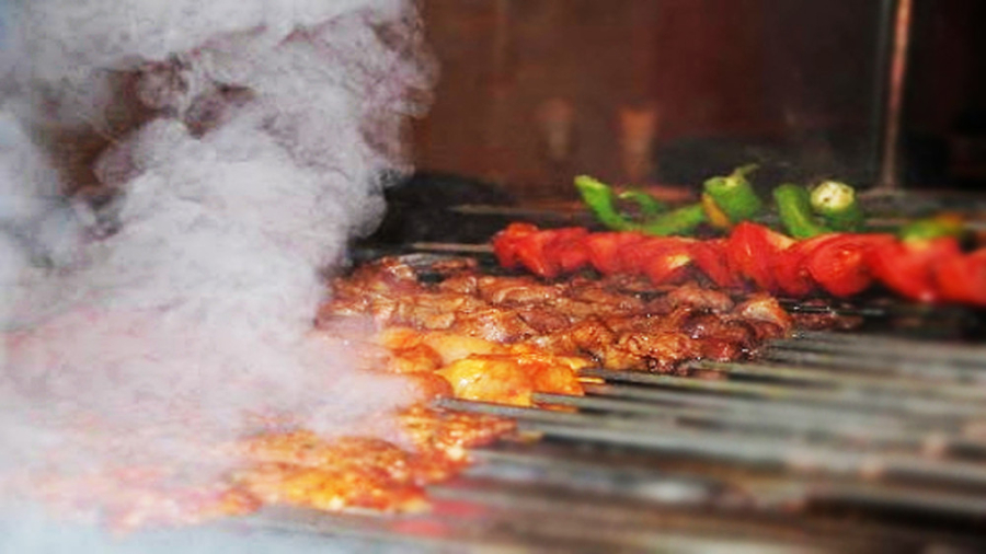 کباب زغالی در دل طبیعت ... حتم...