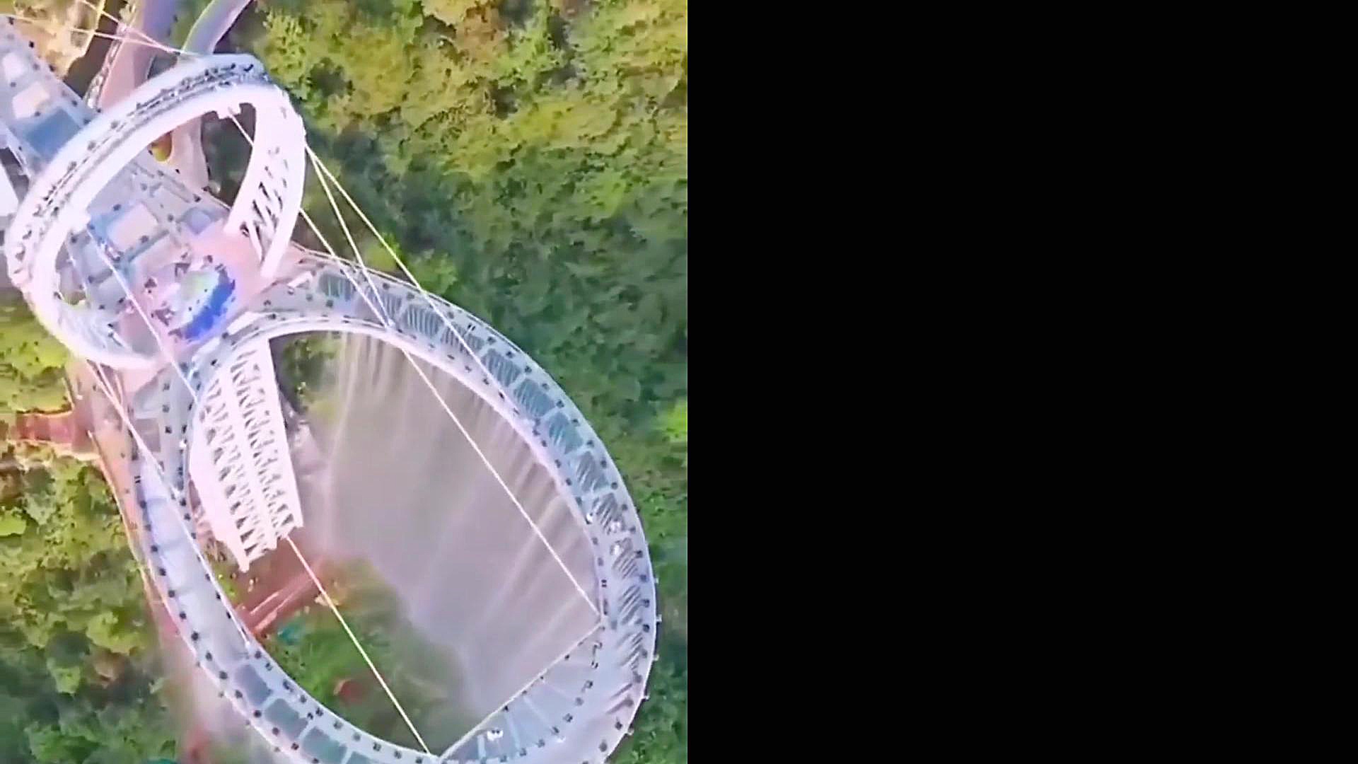 طولانی ترین پل شیشه ای جهان