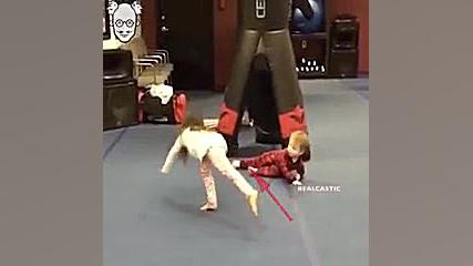 انیشتین جلوش کم اورد