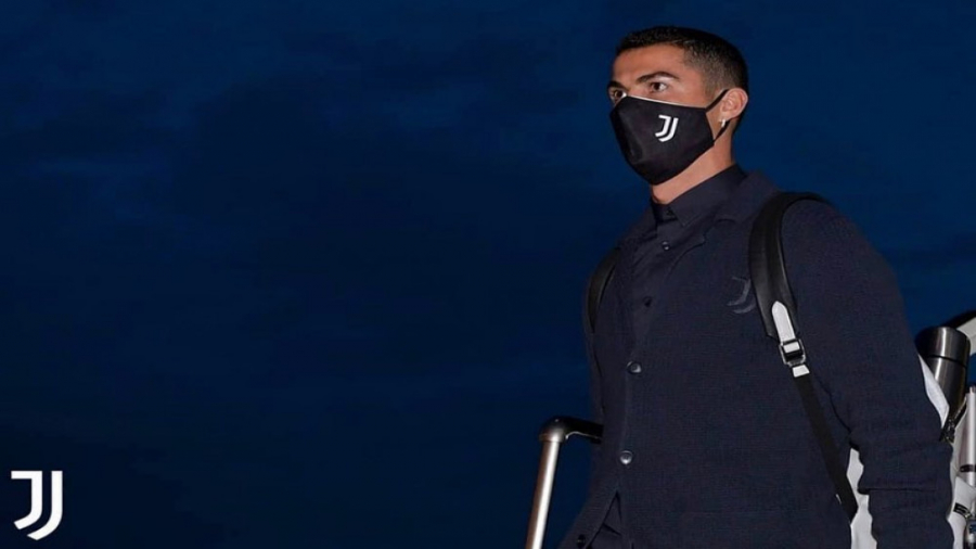 استقبال هواداران بارسلونا از و...