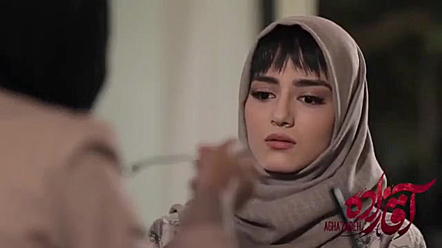 سکانسی از قسمت 24 سریال آقازاد...