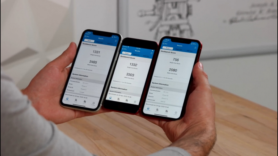 مقایسه آیفون SE و 11 XR اپل (...