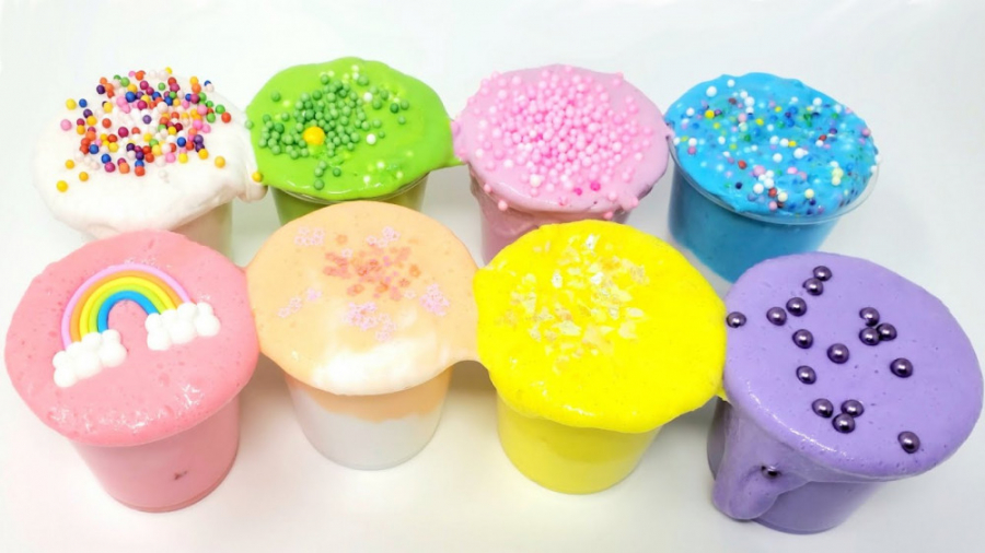 مخلوط و بازی با اسلایمهای رنگی