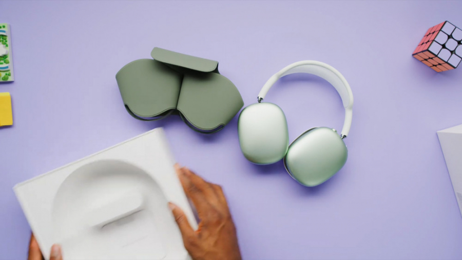 جعبه&zwnj;گشایی ایرپاد مکس ( A...