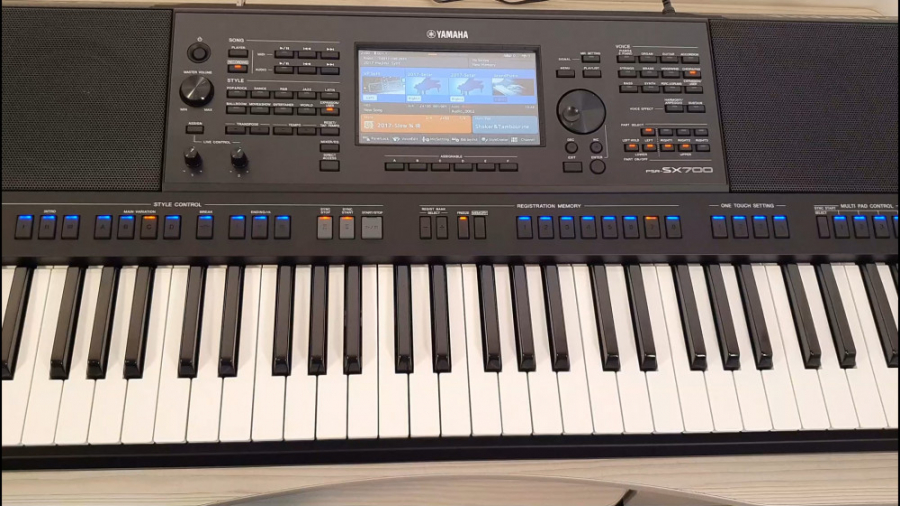 اجرای آهنگ لالایی  علی زند وکی...