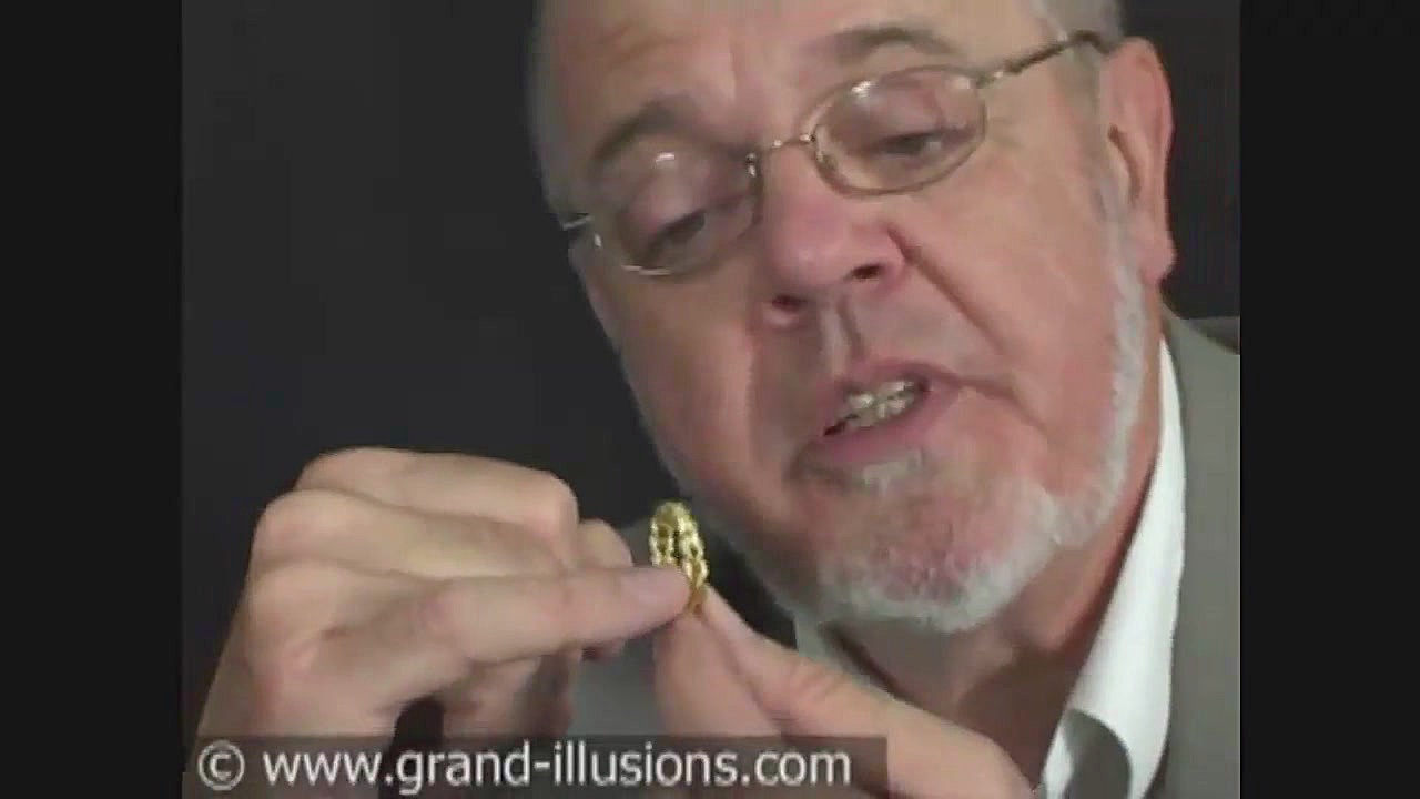 حلقه انگشتری عجیب