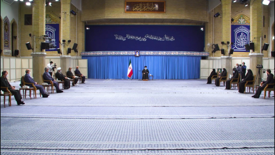 بیانات رهبر انقلاب در دیدار اع...