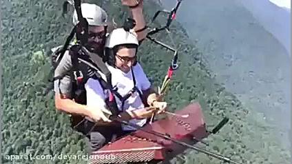 سنتور نوازی بر فراز آسمان