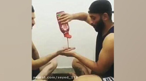 یک ساعته دارم میخندم، دهنت سرو...