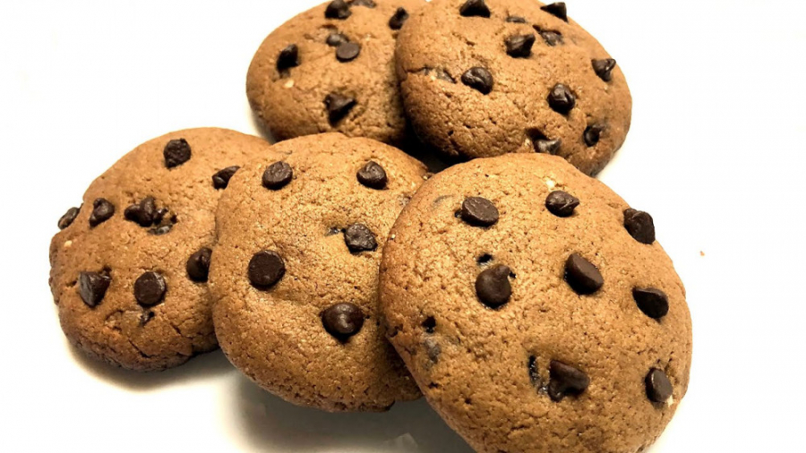 دستور پخت کلوچه شکلاتی بدون تخ...