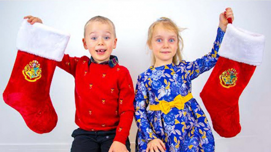 گبی و الکس  بازی و چالش جوراب...