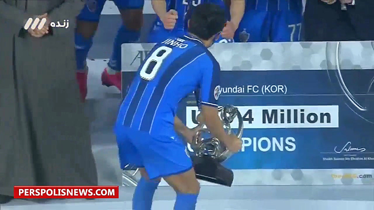 اهدای جام قهرمانی آسیا به اولس...