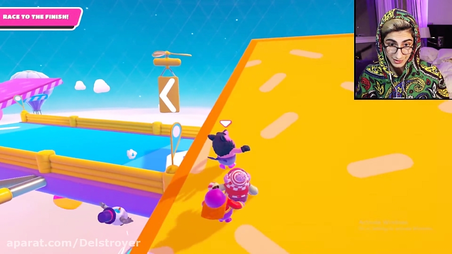 فال گایز چهار صبح  famous haji...