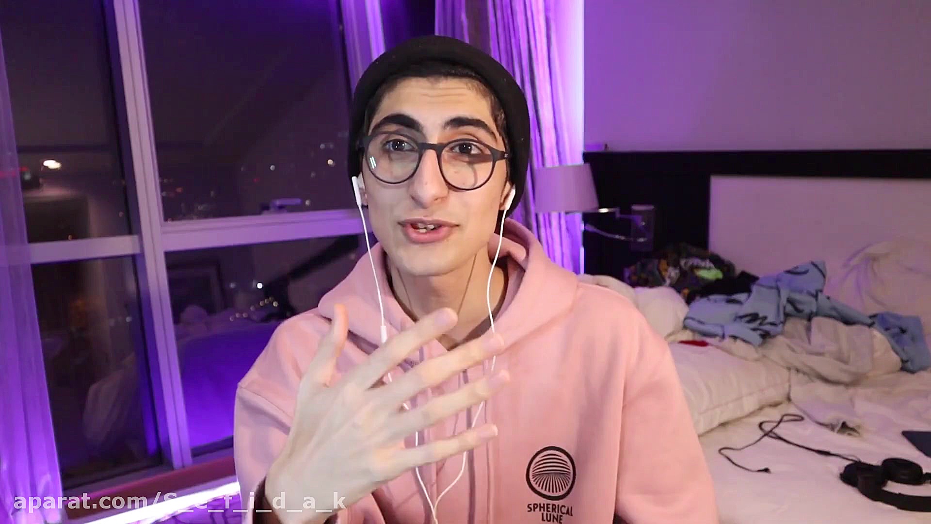 من و گذشته کثیفم Ten months ag...