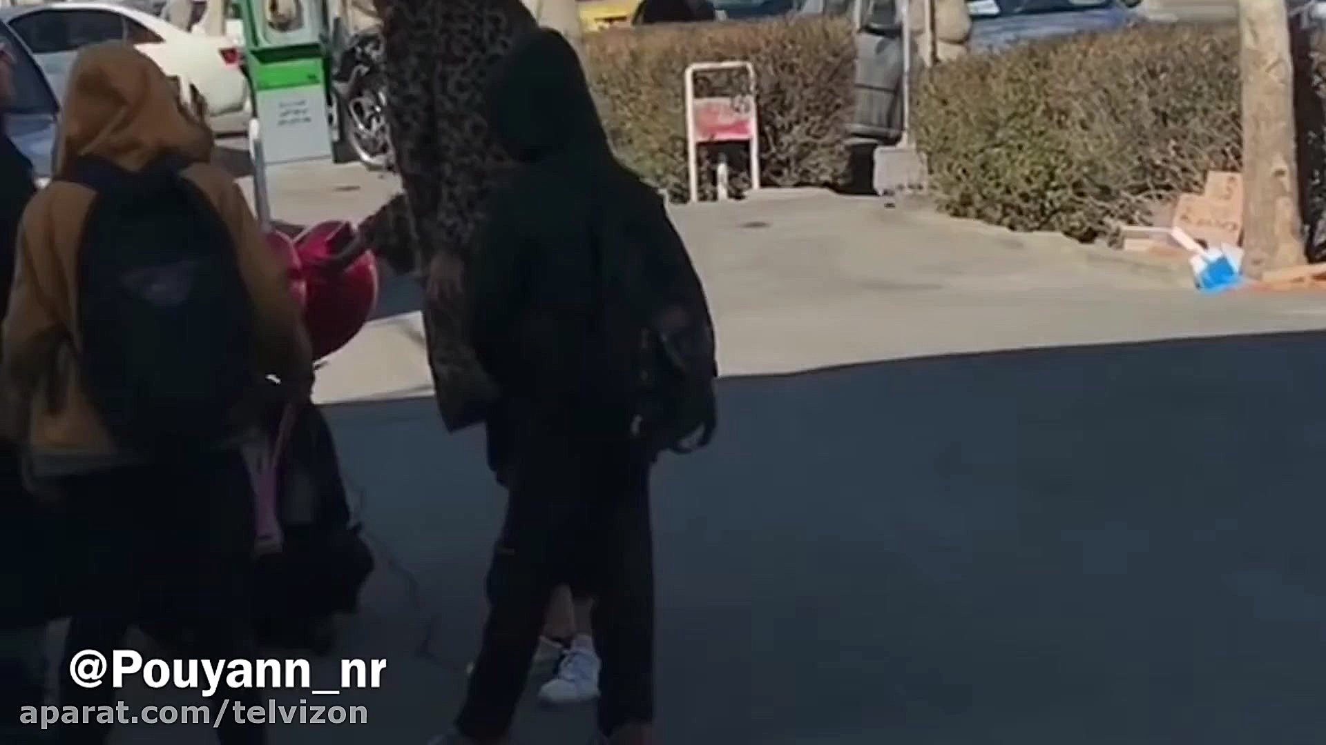 بی پولی فشار آورد رفتیم گدایی...