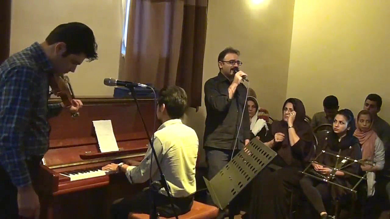 سرسپرده  سعید روحانی