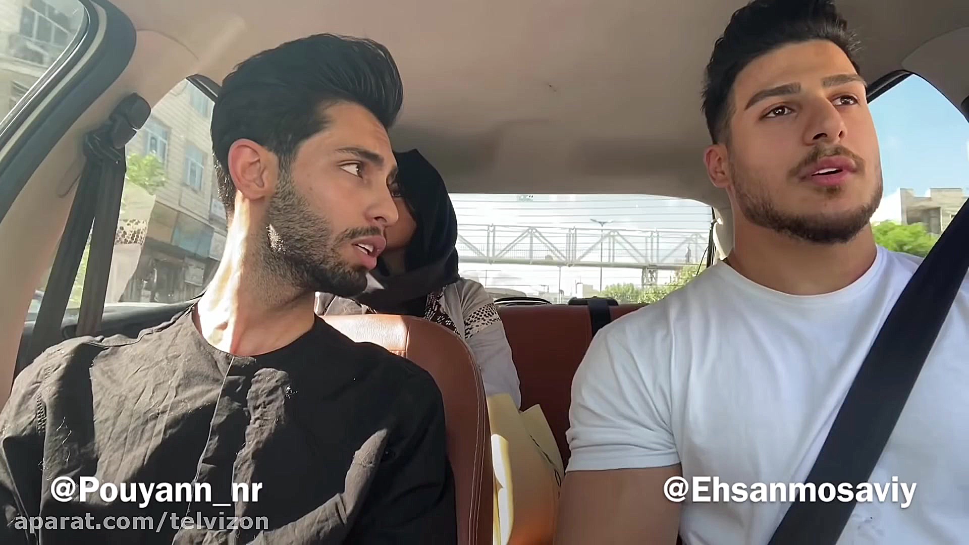 پسره با پول میخواد دختررو بخره...