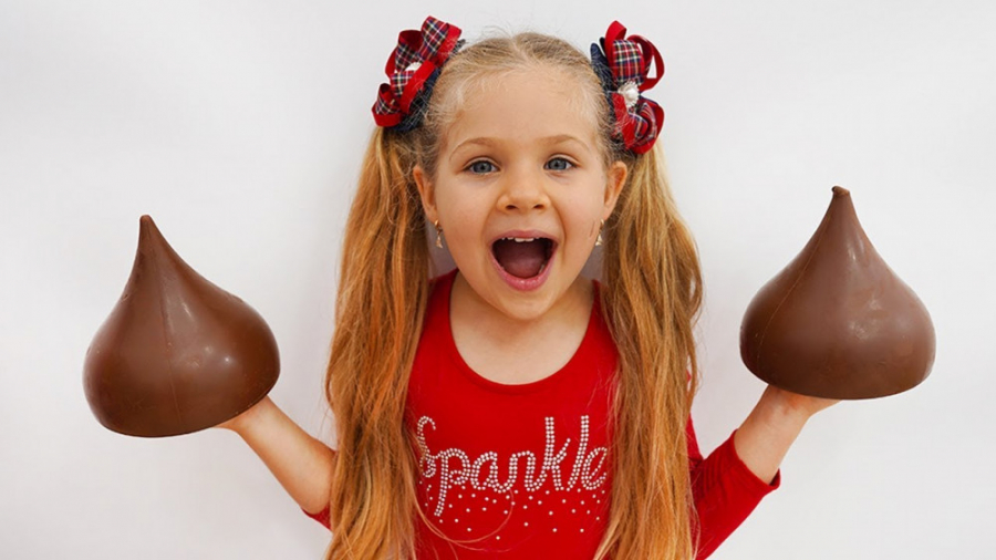 دیانا و روز تنقلات و شیرینی