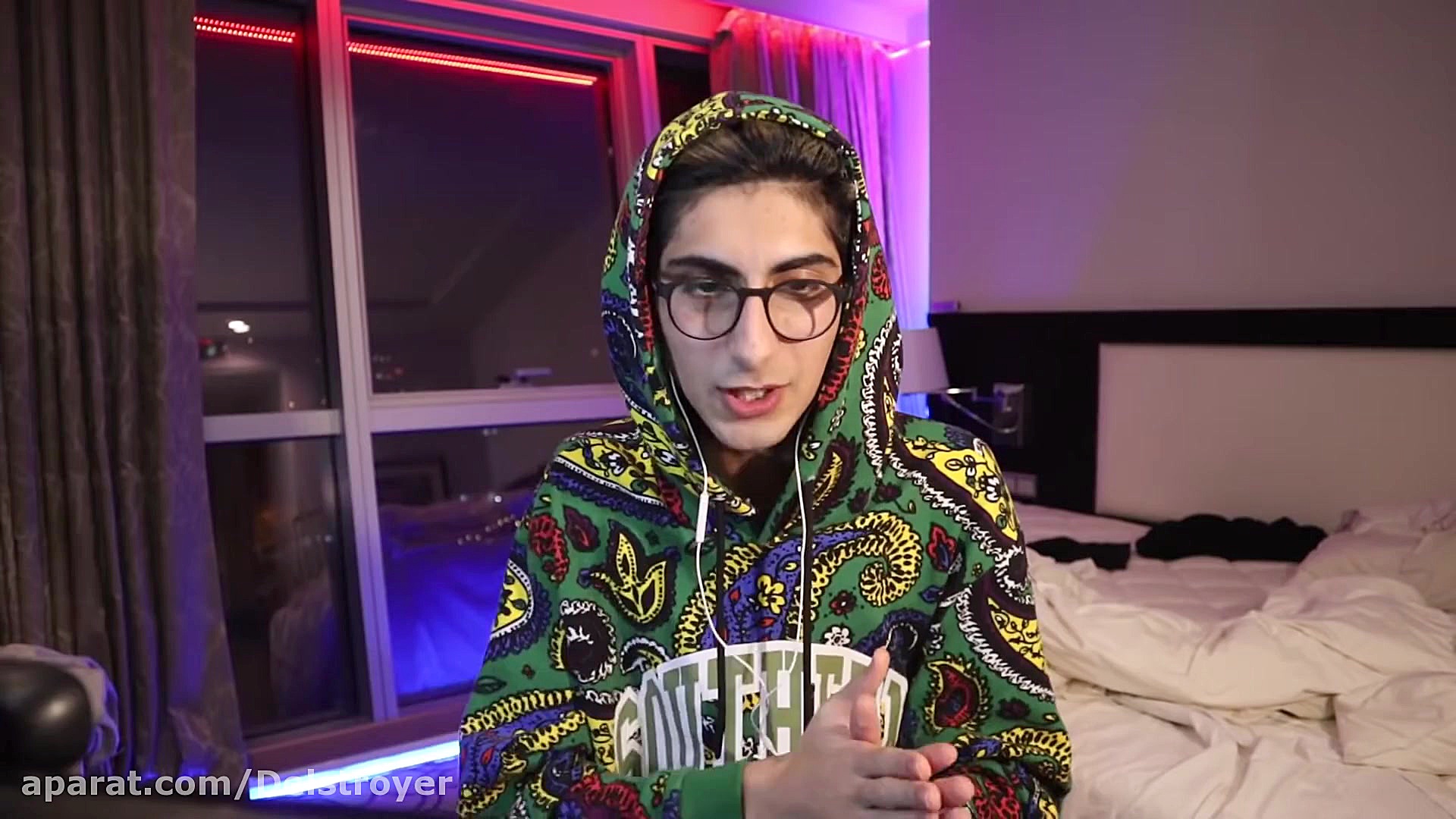 این بازی کثیفه  famous haji فی...