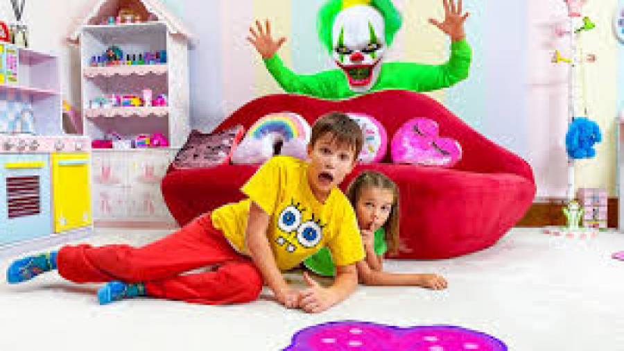 کتی و مکس  قایم باشک بازی با د...