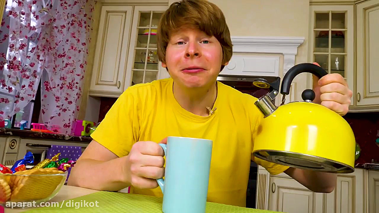 ماشین بازی  اسباب بازی  سقوط ک...