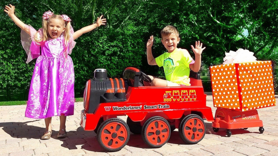 دیانا و هدایای کریسمس برای شاه...