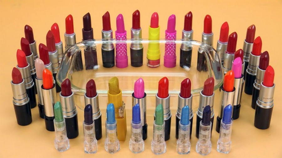 مخلوط مجموعه رژلب و اسلایم شفا...