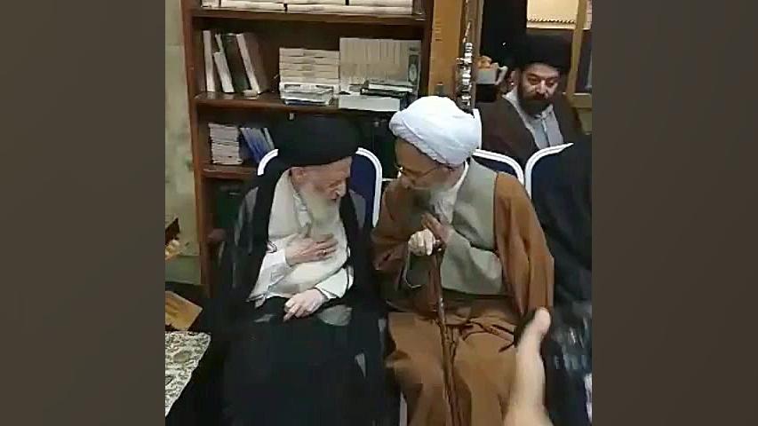 تواضع آیت الله مصباح یزدی