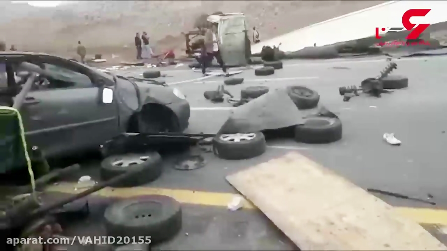 تصادف فجیع ماشین ها در اتوبان...