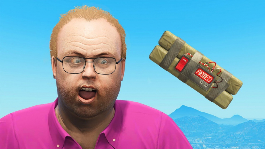 Канал райлюха. Гта 5 маккуин. Ралюха играет в гта 5. Мисс крошка в гта 5. Ралюха играет в гта 5.