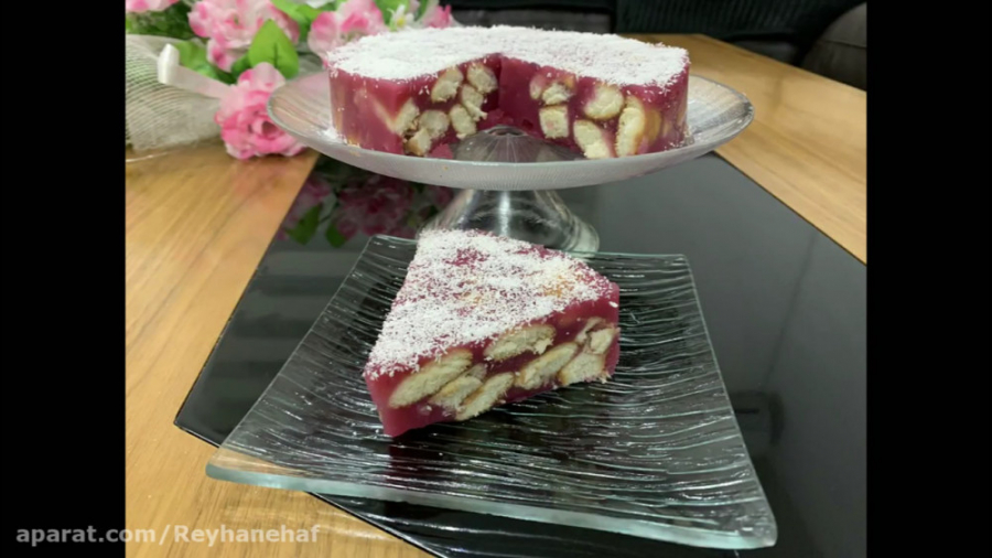 دسر ساده پودینگ انار با بیسکوی...