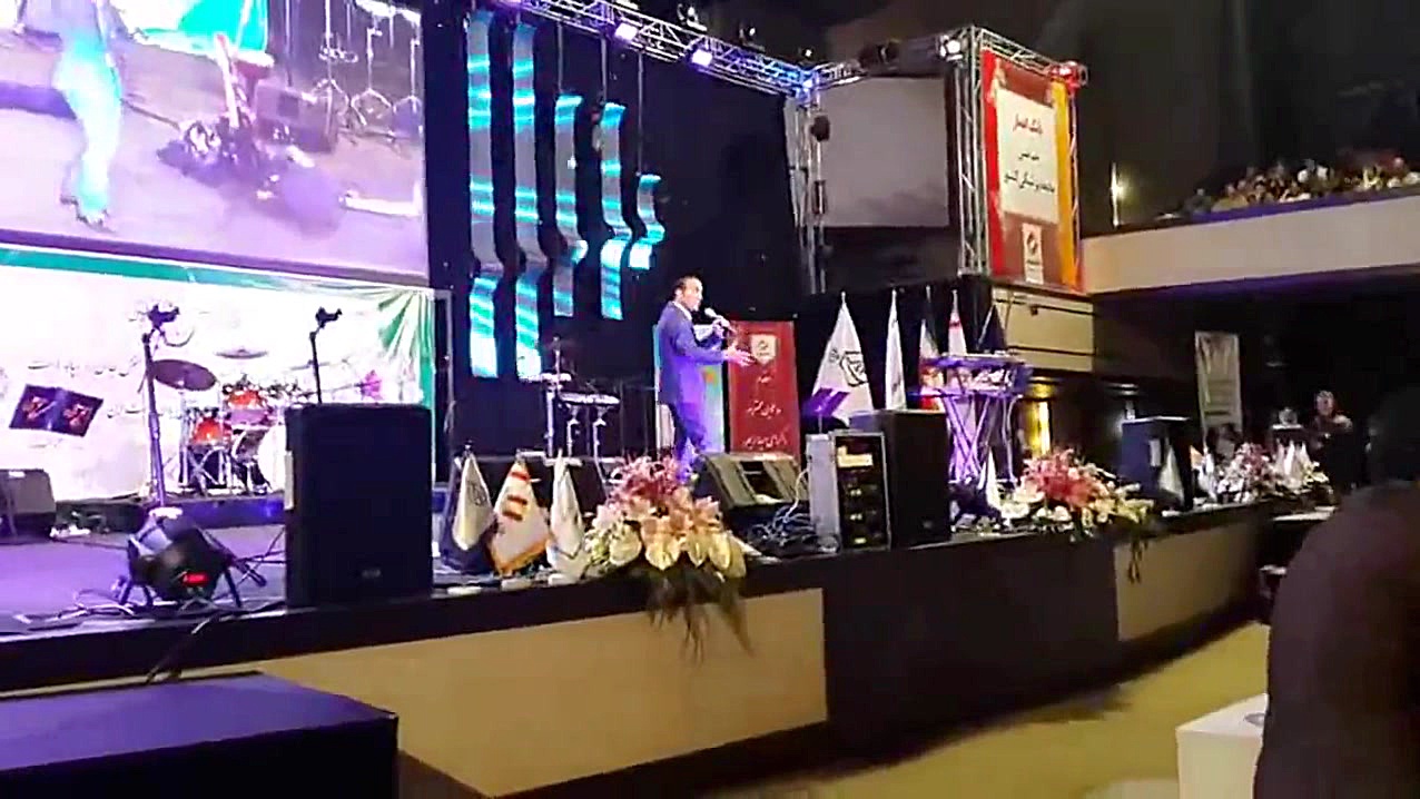 شوخی دختران ایرانی و پسران ایر...