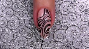 ترفند آرایشی  دیزاین ناخن  آمو...