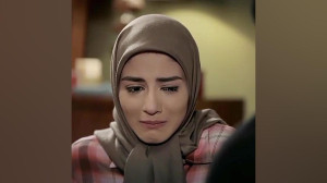 رفتار عجيب حامد با راضيه تو شب...