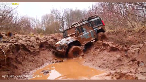 ماشین بازی و گیر کردن جیپ پلیس...