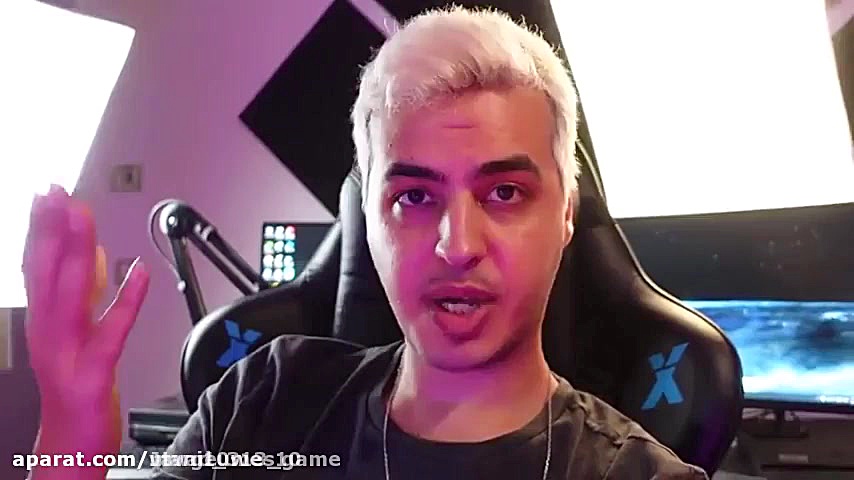 آریا کئوکسر و کامپیوتر جدیدش