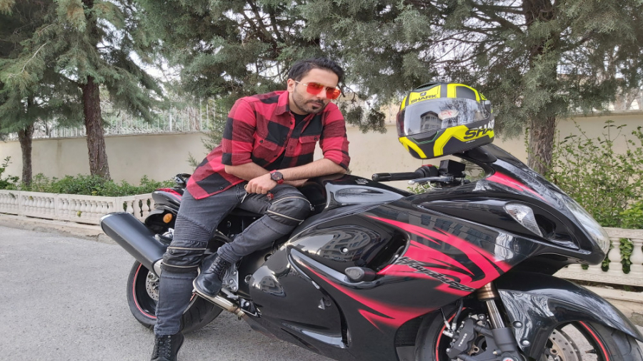 برسی یکی از غول های شرکت سوزوک...