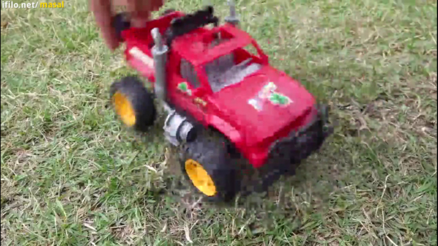 ماشین بازی با اسباب بازی های ف...