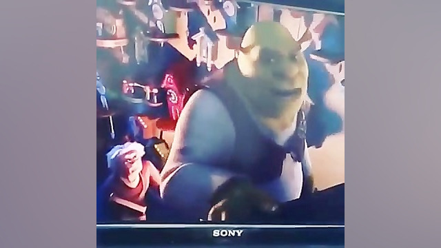 شوخی با متین دو حنجره در کارتو...