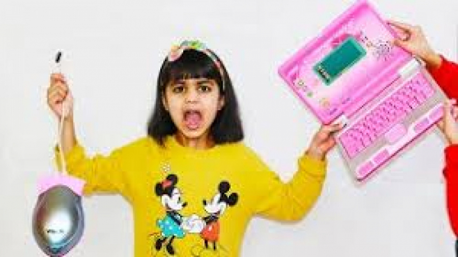 کتی و کاتیا  بازی و دعوا برای...